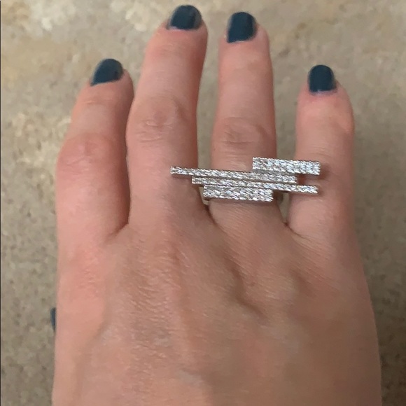 Swarovski Chrystal Statement Ring - Picture 5 of 5